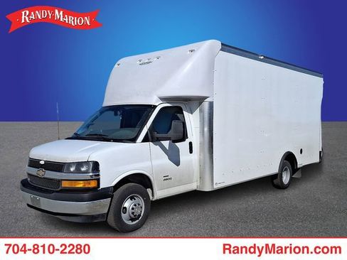 New 2025 Chevrolet Express 4500 Extended w/ Power Convenience Package RWD image 1