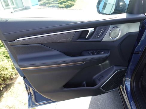 New 2026 Buick Enclave Avenir w/ Super Cruise Package image 12