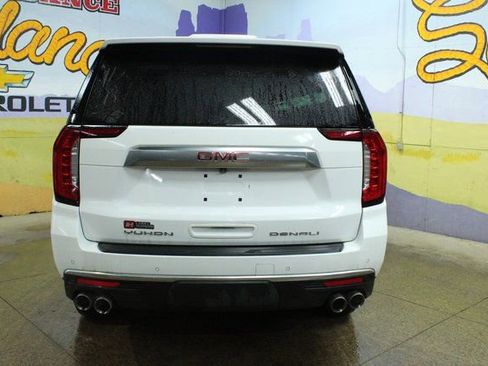 Used 2021 GMC Yukon Denali image 7