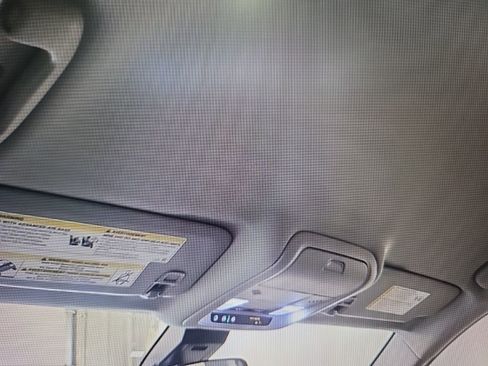 Used 2023 Chevrolet Equinox LT image 15