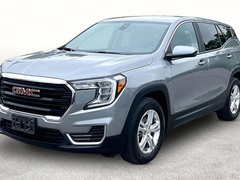 Used 2024 GMC Terrain SLE FWD image 14