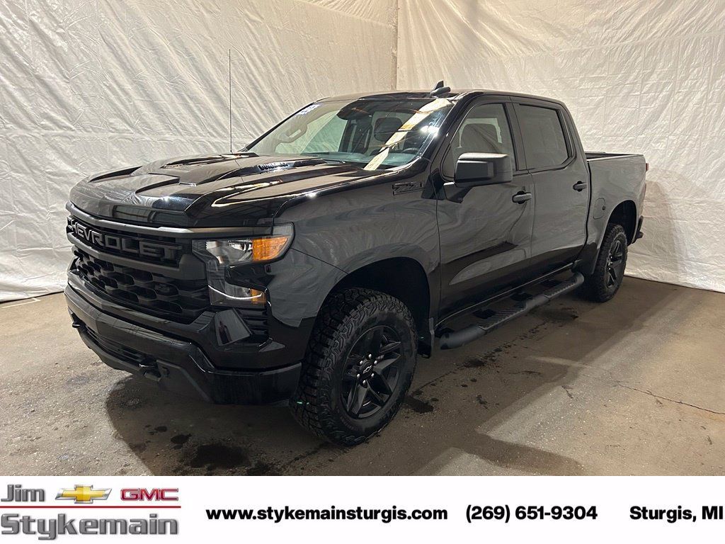 Used 2022 Chevrolet Silverado 1500 Custom Trail Boss w/ Midnight Edition AWD/4WD image 10