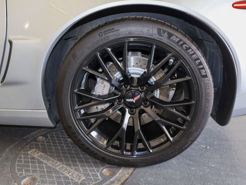 Used 2010 Chevrolet Corvette Grand Sport w/ Preferred Equipment Group RWD image 44