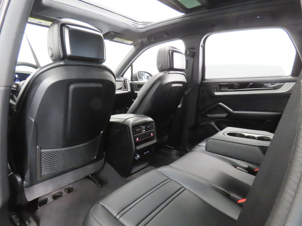 Certified 2026 Porsche Cayenne S AWD/4WD image 45