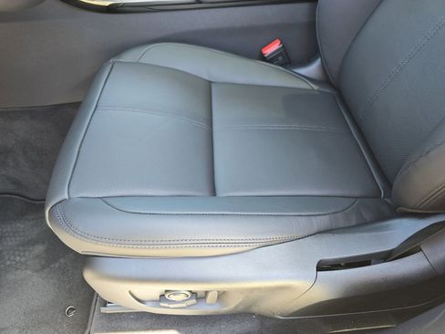 New 2026 Land Rover Range Rover Velar S image 29