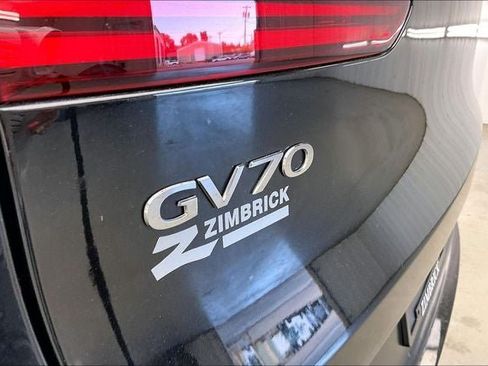 Used 2023 Genesis GV70 3.5T Sport w/ Sport Prestige Package AWD/4WD image 9