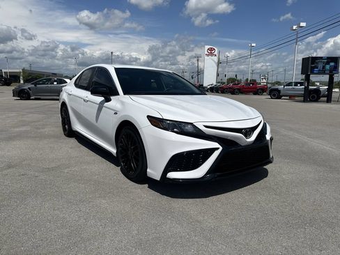 Certified 2024 Toyota Camry SE FWD image 3