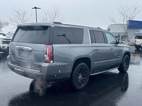 Used 2019 GMC Yukon XL Denali image 7