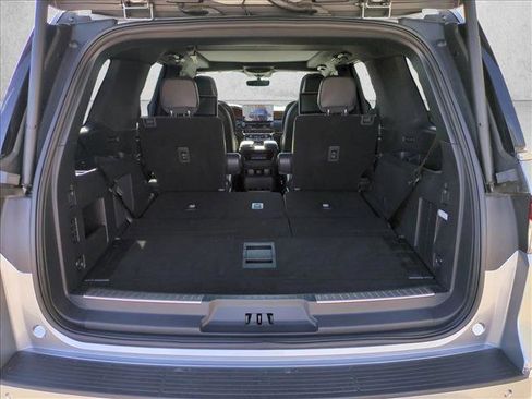 Used 2024 Lincoln Navigator Reserve image 6