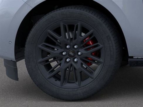 New 2025 Ford Expedition Platinum w/ Stealth Performance Package image 19