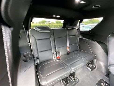Used 2021 GMC Yukon SLT w/ SLT Luxury Package AWD/4WD image 28