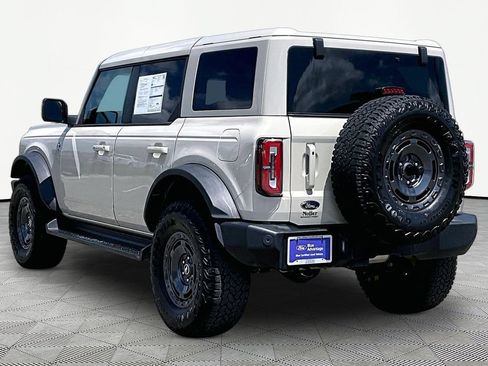 Certified 2025 Ford Bronco Outer Banks w/ Sasquatch Package AWD/4WD image 13