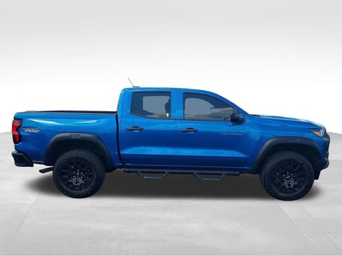 Used 2024 Chevrolet Colorado Trail Boss w/ Technology Package AWD/4WD image 6