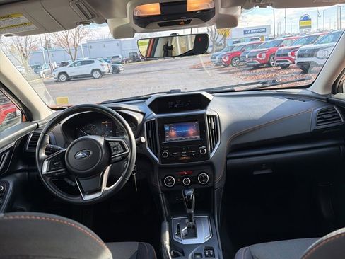 Used 2020 Subaru Crosstrek 2.0i Premium image 12