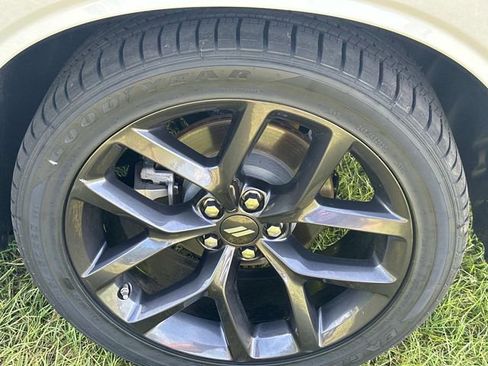 Used 2023 Dodge Challenger R/T w/ Plus Package image 14