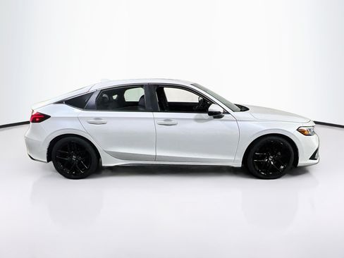 Used 2023 Honda Civic Sport Touring image 4