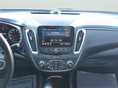 Used 2020 Chevrolet Malibu LT image 18
