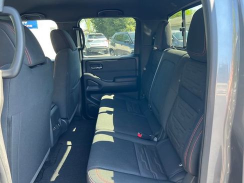 Used 2023 Nissan Frontier PRO-4X AWD/4WD image 5