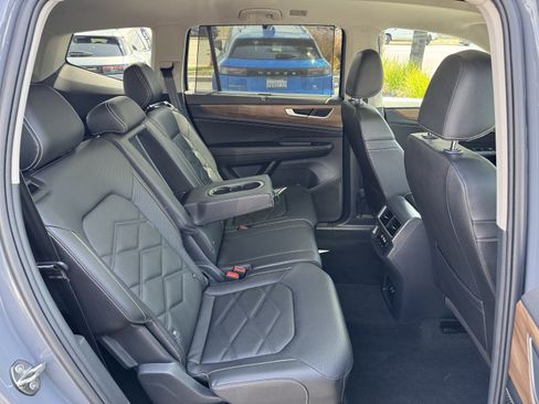 Used 2026 Volkswagen Atlas SE FWD image 34
