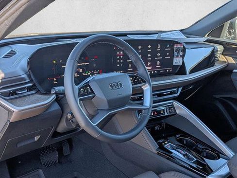 New 2025 Audi Q5 Premium Plus image 3