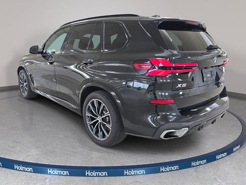 Used 2024 BMW X5 xDrive40i w/ M Sport Package AWD/4WD image 9