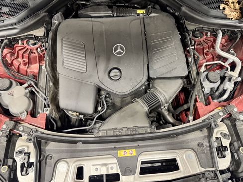 Used 2024 Mercedes-Benz GLC 300 4MATIC image 33