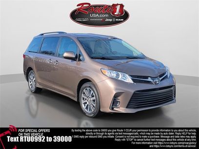 Used 2020 Toyota Sienna LE w/ LE Preferred Package