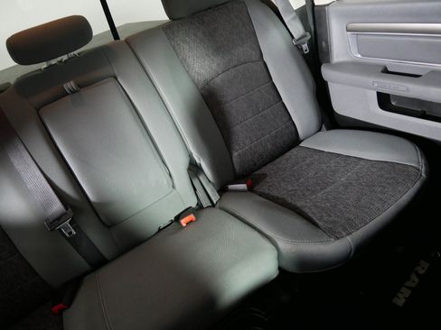 Used 2018 RAM 1500 Big Horn AWD/4WD image 14