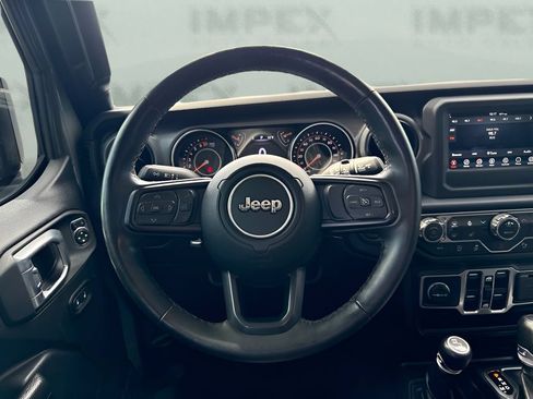 Used 2022 Jeep Wrangler Unlimited Sport AWD/4WD image 8