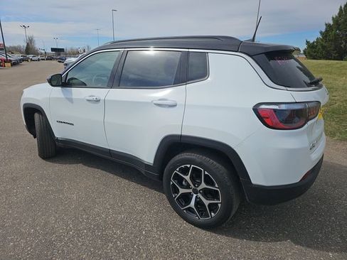 Used 2026 Jeep Compass Limited w/ Mopar All Weather Package AWD/4WD image 3