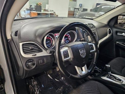 Used 2018 Dodge Journey SE w/ Connectivity Group AWD/4WD image 7