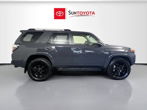 Used 2024 Toyota 4Runner SR5 Premium RWD image 2