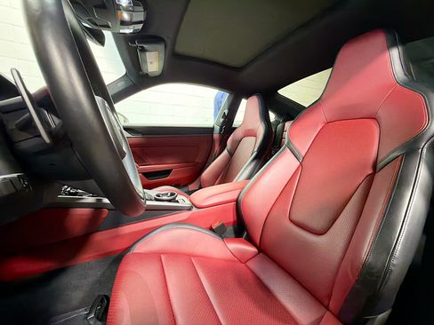 Certified 2025 Porsche 911 Carrera RWD image 5
