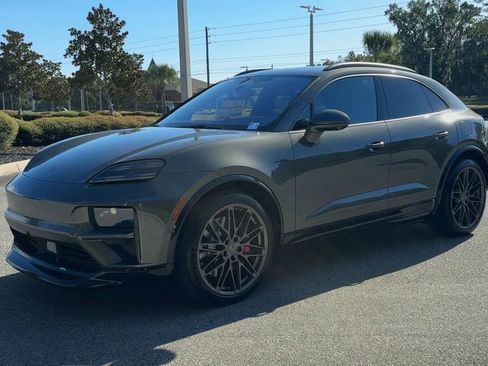 New 2025 Porsche Macan Turbo Electric image 4