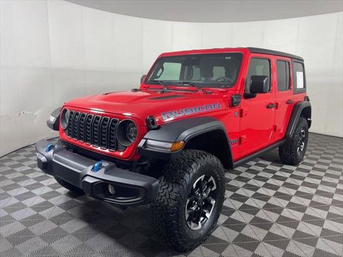 Certified 2025 Jeep Wrangler Unlimited Rubicon 4xe w/ Safety Group AWD/4WD image 4