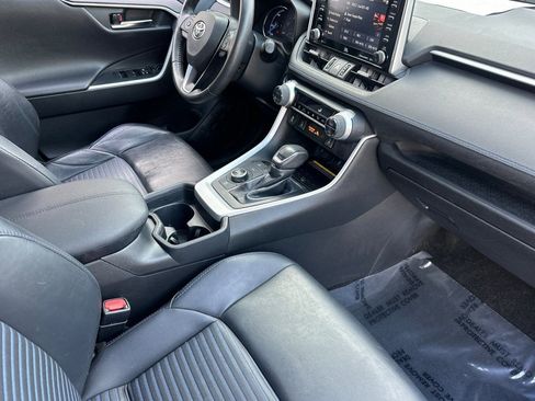 Used 2020 Toyota RAV4 XSE image 34