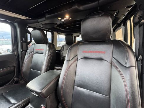 Used 2020 Jeep Wrangler Unlimited Rubicon w/ Advanced Safety Group image 24