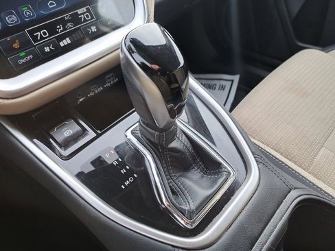 Certified 2024 Subaru Outback Premium w/ Popular Package #1A image 16