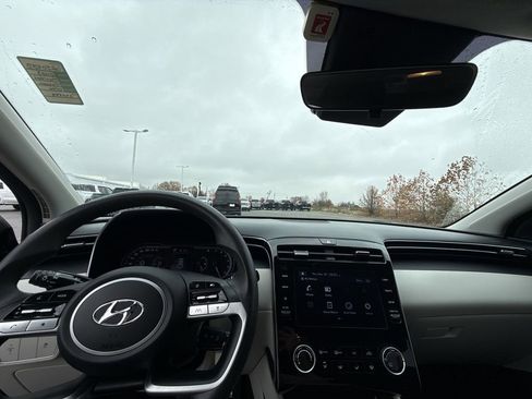 Used 2023 Hyundai Tucson SE image 27