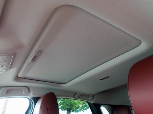 Certified 2025 MAZDA CX-30 AWD 2.5 S w/ Preferred Package image 11