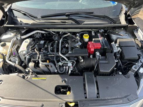 Used 2025 Nissan Sentra SV image 32