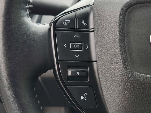 Used 2023 Toyota Prius XLE image 20