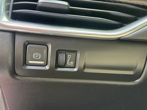 Used 2019 Cadillac XT4 Sport AWD/4WD image 23