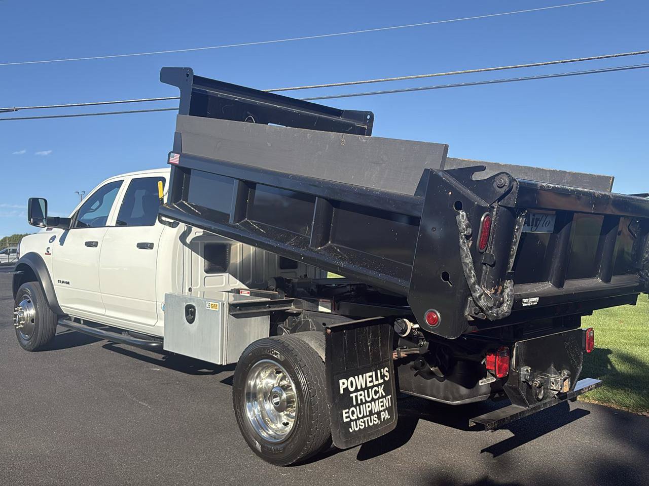 Used 2022 RAM 5500 Tradesman AWD/4WD image 3