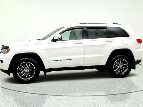 Used 2018 Jeep Grand Cherokee Limited AWD/4WD image 8