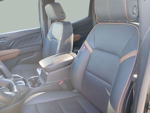 Used 2023 GMC Canyon AT4 w/ AT4 Premium Package image 24