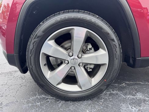 Used 2014 Jeep Grand Cherokee Limited RWD image 13