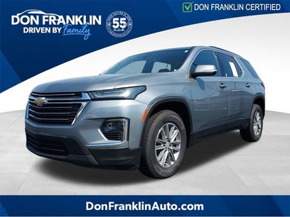 Used 2023 Chevrolet Traverse LT