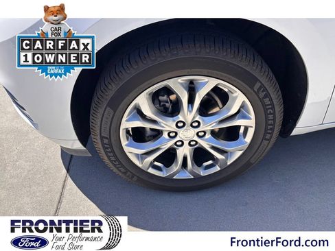 Used 2020 Buick Enclave Avenir w/ Avenir Technology Package AWD/4WD image 21