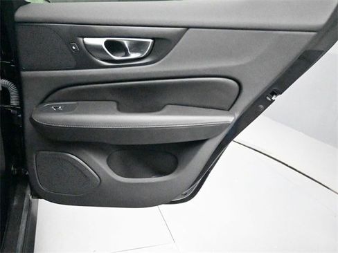 Certified 2024 Volvo V60 B5 Cross Country Plus image 26